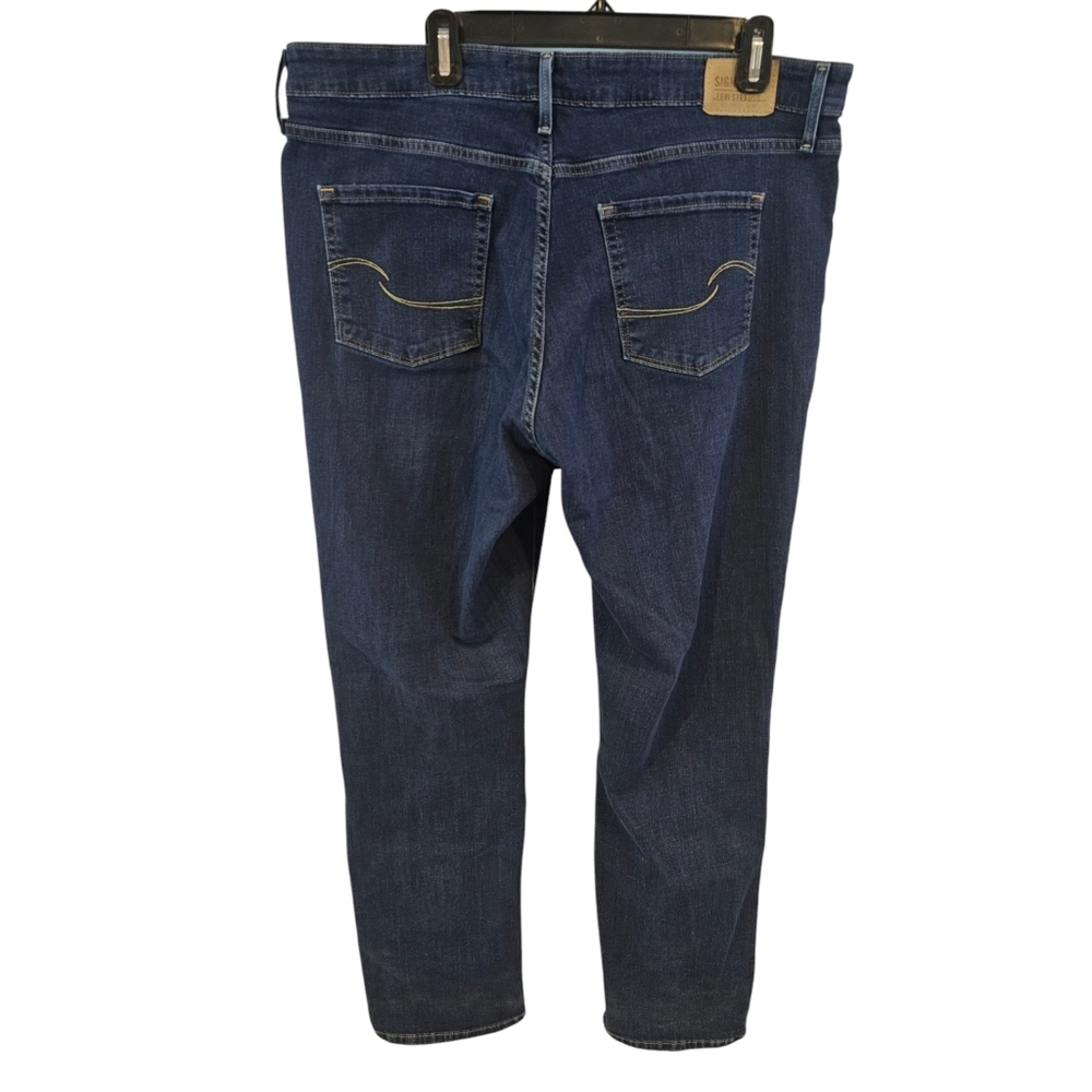 Signature Levi Strauss Size 18L Blue Women's Jeans Mid-Rise Straight - Picture 2 of 6